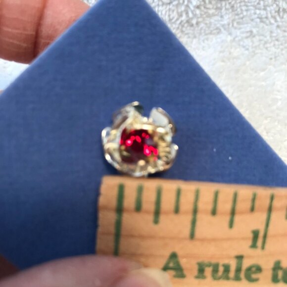 Vintage Avon Birthstone Rose Pin - January - Picture 9 of 10